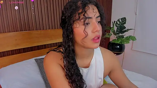 Snapshot of yaya23x chatting on September 29, 2025, 2:11 pm yaya23x online show from September 29, 2025, 2:11 pm