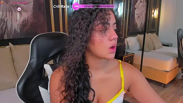 Snapshot of yaya23x chatting on February 19, 2026, 2:35 pm yaya23x online show from February 19, 2026, 2:35 pm