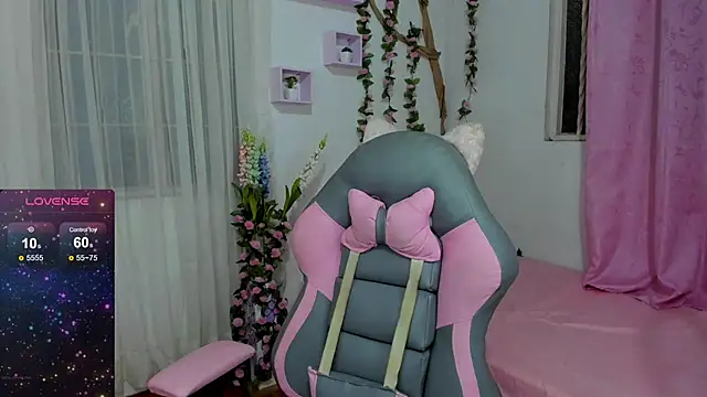 Eily   online show from February 16, 2025, 2:31 am