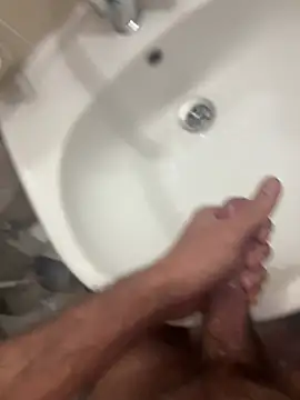 denizli18 online show from April 10, 2026, 7:40 pm