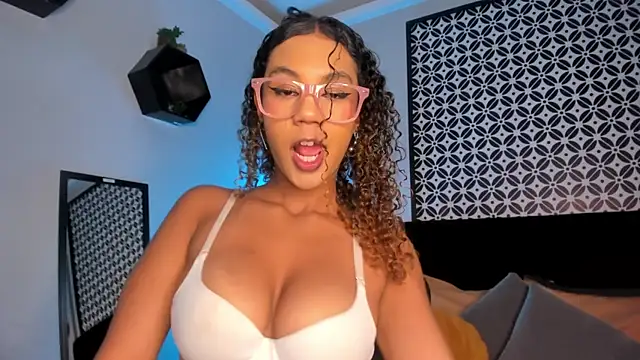 sade jackson1 online show from September 26, 2025, 5:22 am