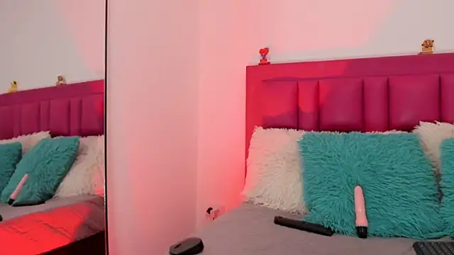 Snapshot of luna_kyong chatting on December 11, 2024, 4:20 pm luna kyong online show from December 11, 2024, 4:20 pm