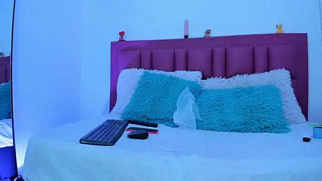 Snapshot of luna_kyong chatting on December 12, 2024, 4:21 pm luna kyong online show from December 12, 2024, 4:21 pm