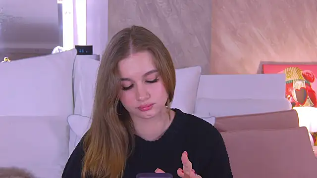 Snapshot of EllieHayes chatting on March 19, 2025, 9:48 pm EllieHayes online show from March 19, 2025, 9:48 pm