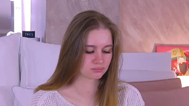 Snapshot of EllieHayes chatting on March 22, 2025, 6:47 pm EllieHayes online show from March 22, 2025, 6:47 pm