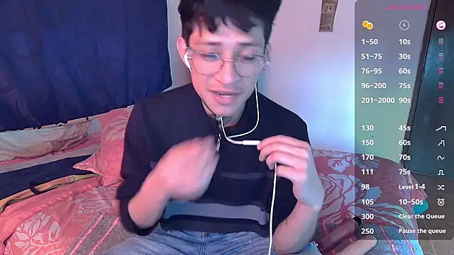 Sweet c4mer0n online show from October 17, 2025, 9:06 pm