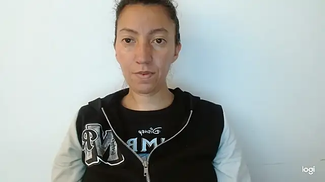 kaybabyhot online show from December 18, 2025, 3:18 pm