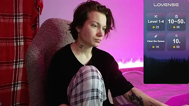 Snapshot of esajukyy chatting on November 8, 2025, 8:14 am esajukyy online show from November 8, 2025, 8:14 am