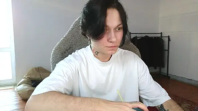 esajukyy online show from July 1, 2026, 11:56 am