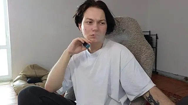 esajukyy online show from July 7, 2026, 6:38 am