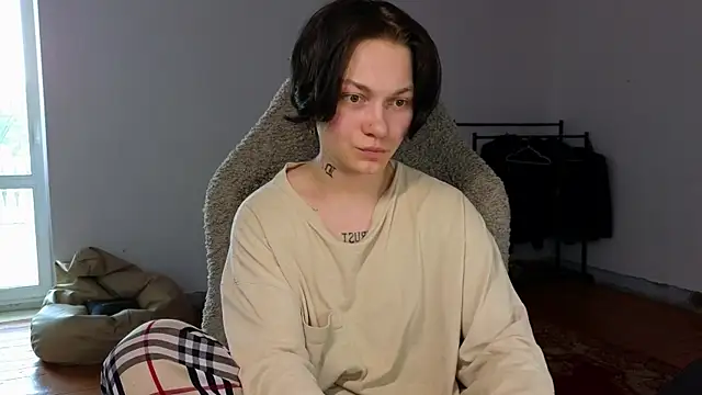esajukyy online show from July 19, 2026, 9:57 am