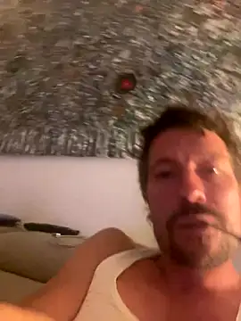 zenzero87 online show from September 28, 2025, 9:53 pm