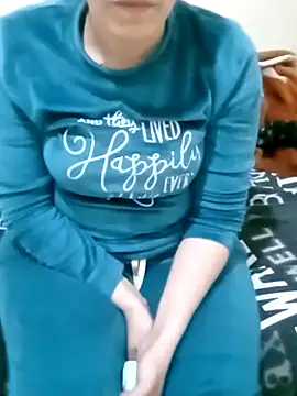 Snapshot of ShadiaStar chatting on February 14, 2025, 11:42 am ShadiaStar online show from February 14, 2025, 11:42 am