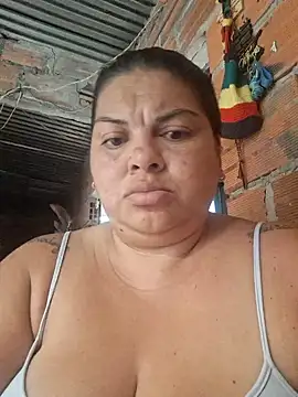 chubby sexy big tits online show from February 6, 2025, 8:13 pm