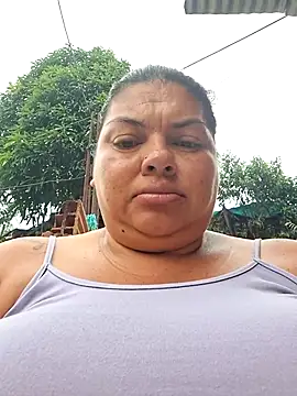 chubby sexy big tits online show from November 24, 2025, 1:00 pm