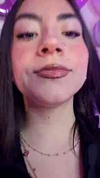 Snapshot of Melody_04 chatting on February 15, 2025, 6:33 am Melody 04 online show from February 15, 2025, 6:33 am