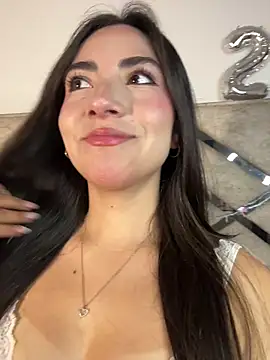 Melody 04 online show from February 8, 2026, 4:38 am