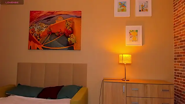 Snapshot of Venera66615 chatting on September 12, 2025, 9:37 pm Venera66615 online show from September 12, 2025, 9:37 pm