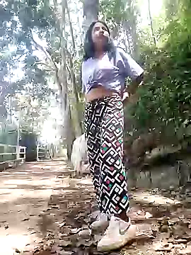 Snapshot of Danna-linyi chatting on December 10, 2024, 4:38 pm Danna-linyi online show from December 10, 2024, 4:38 pm