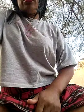 Snapshot of Danna-linyi chatting on March 19, 2025, 11:03 pm Danna-linyi online show from March 19, 2025, 11:03 pm