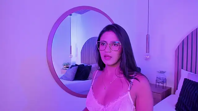 Snapshot of StefaBrown chatting on November 9, 2025, 1:53 pm StefaBrown online show from November 9, 2025, 1:53 pm