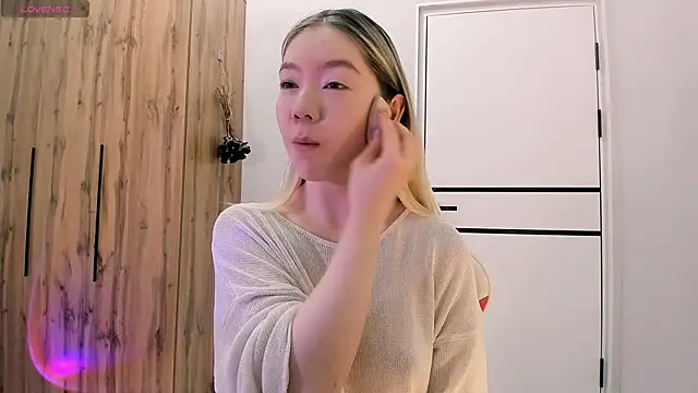 Babby Rabbit online show from April 4, 2026, 12:13 pm