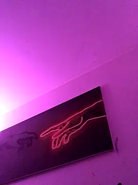 Snapshot of Avamereandmikel chatting on November 1, 2025, 4:25 am Avamereandmikel online show from November 1, 2025, 4:25 am