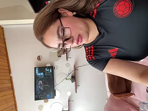 Snapshot of Gabriela-Parker_ chatting on March 20, 2025, 6:20 pm Gabriela-Parker online show from March 20, 2025, 6:20 pm