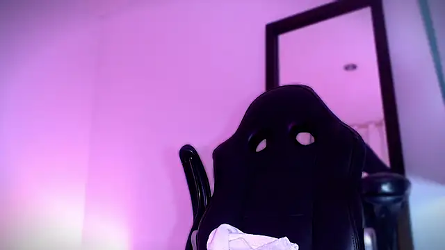 Snapshot of Junihn0 chatting on September 28, 2025, 9:53 pm Junihn0 online show from September 28, 2025, 9:53 pm