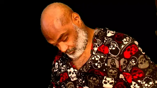 sinnernoir online show from January 15, 2025, 7:23 pm