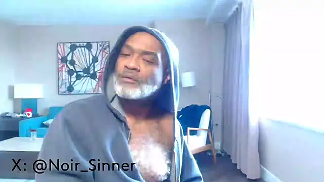 Snapshot of sinnernoir chatting on February 25, 2026, 2:05 pm sinnernoir online show from February 25, 2026, 2:05 pm