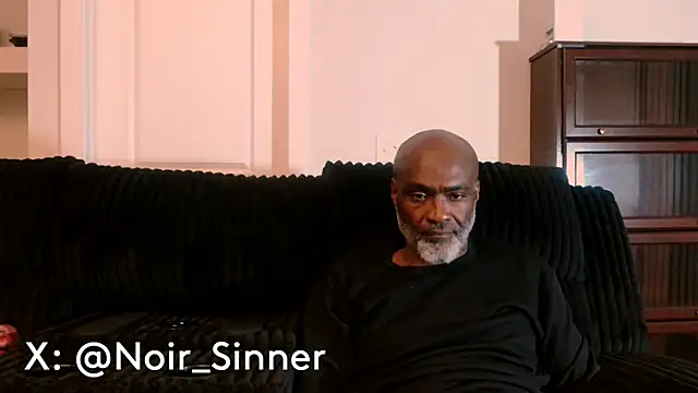 Snapshot of sinnernoir chatting on June 21, 2026, 7:00 am sinnernoir online show from June 21, 2026, 7:00 am