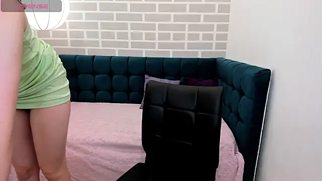 Snapshot of marie_reyes_ chatting on September 21, 2025, 1:29 am marie reyes online show from September 21, 2025, 1:29 am