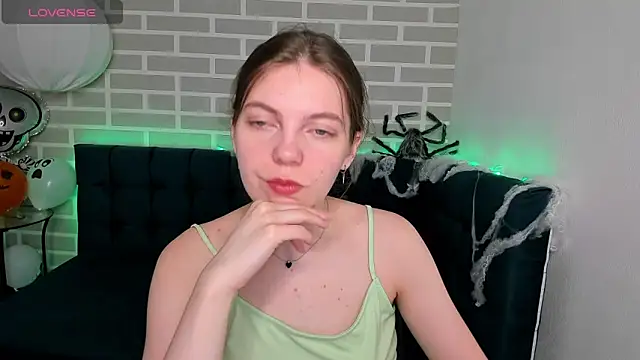 Snapshot of marie_reyes_ chatting on November 2, 2025, 1:30 am marie reyes online show from November 2, 2025, 1:30 am