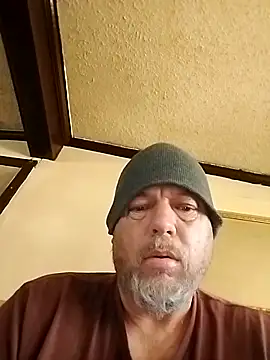 Snapshot of Rayc61 chatting on February 14, 2026, 2:58 pm Rayc61 online show from February 14, 2026, 2:58 pm