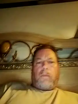 Snapshot of Rayc61 chatting on May 5, 2026, 6:21 am Rayc61 online show from May 5, 2026, 6:21 am