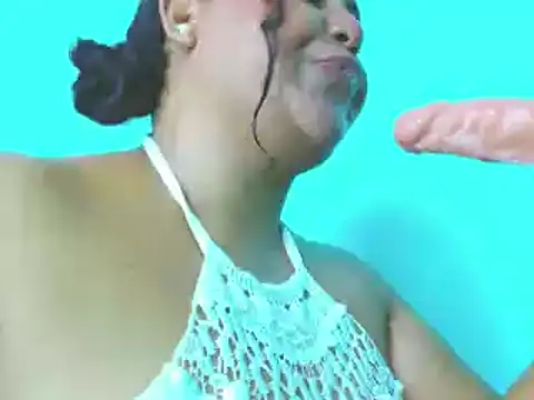 Snapshot of emyli_23 chatting on December 26, 2024, 11:35 pm emyli 23 online show from December 26, 2024, 11:35 pm