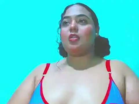 Snapshot of emyli_23 chatting on December 30, 2024, 3:47 am emyli 23 online show from December 30, 2024, 3:47 am