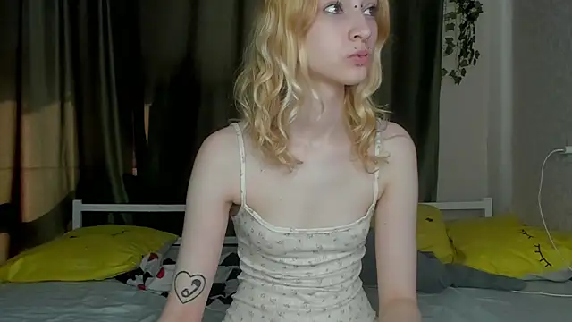 Snapshot of Lexy-Woorhez chatting on May 30, 2026, 11:18 am Lexy-Woorhez online show from May 30, 2026, 11:18 am