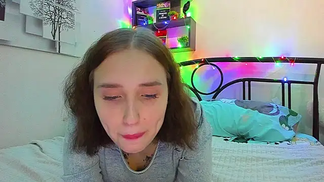 LinaTruly online show from March 28, 2026, 10:31 pm