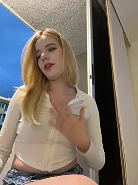 NicoleCut online show from December 1, 2025, 10:48 pm