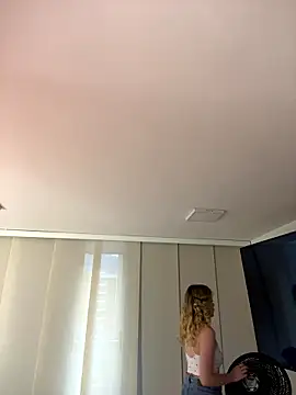 NicoleCut online show from January 11, 2026, 11:15 am