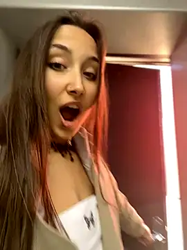 Snapshot of VelvetVixenI chatting on September 27, 2025, 11:59 am VelvetVixenI online show from September 27, 2025, 11:59 am