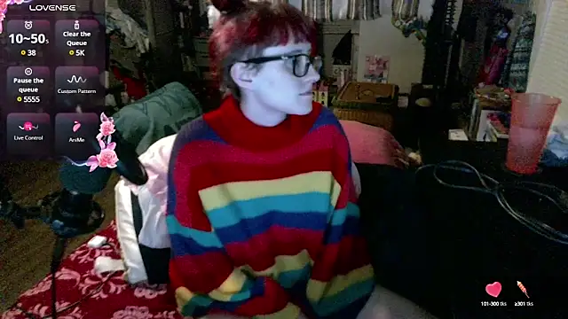  hellostormy  online show from February 19, 2025, 12:46 am