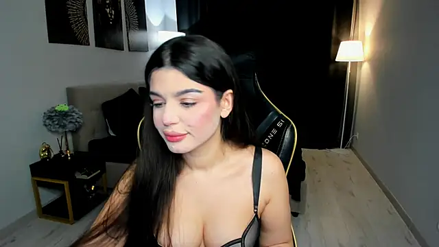 Snapshot of AlluringAriel chatting on February 8, 2026, 7:17 pm AlluringAriel online show from February 8, 2026, 7:17 pm