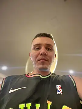 adam-rivera online show from October 4, 2025, 2:09 am