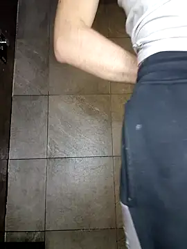 Snapshot of La_Chaudasse_98 chatting on February 1, 2025, 10:44 pm La Chaudasse 98 online show from February 1, 2025, 10:44 pm