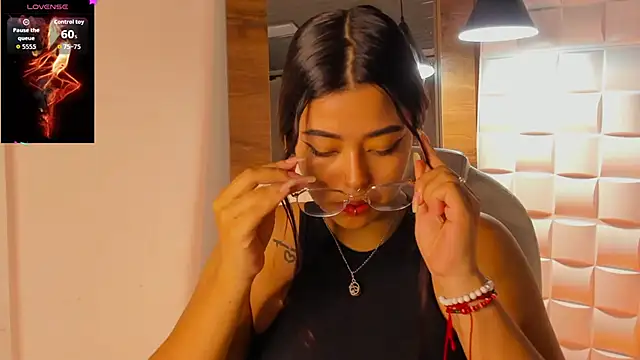 Ariana Pierce online show from September 8, 2025, 3:11 pm