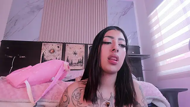 Snapshot of misscheelsee chatting on February 5, 2025, 8:57 pm misscheelsee online show from February 5, 2025, 8:57 pm