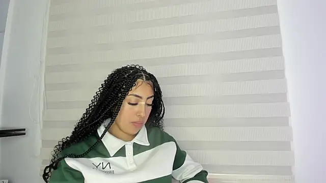 Snapshot of misscheelsee chatting on February 11, 2025, 8:52 pm misscheelsee online show from February 11, 2025, 8:52 pm